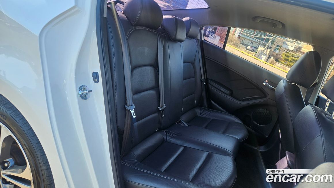 Kia K3 2013