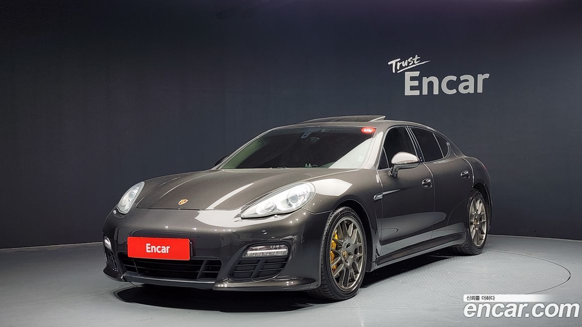 Porsche Panamera 2012