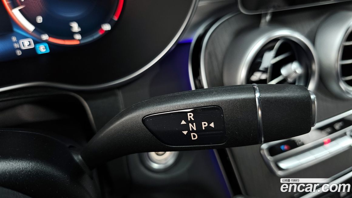 Mercedes-Benz GLC-Class 2022