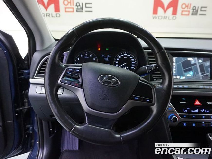 Hyundai AVANTE 2016