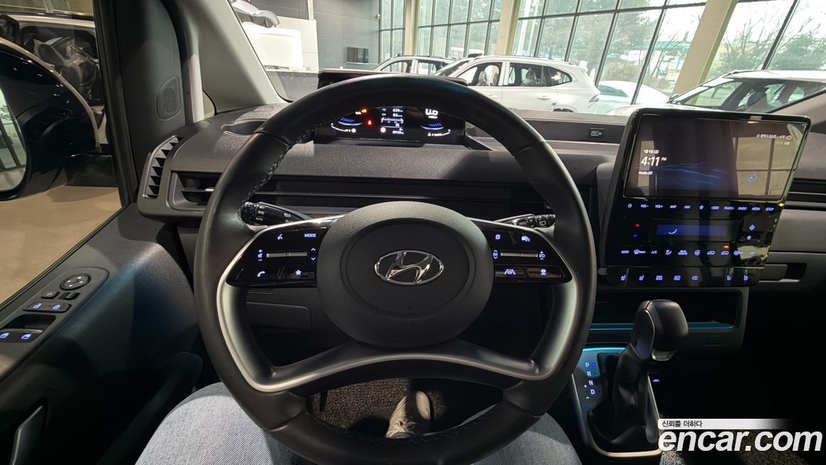 Hyundai Staria 2023