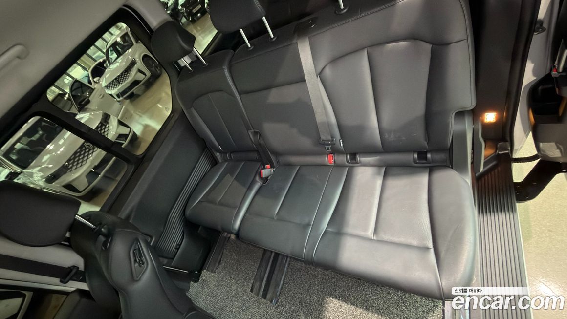 Hyundai Staria 2023