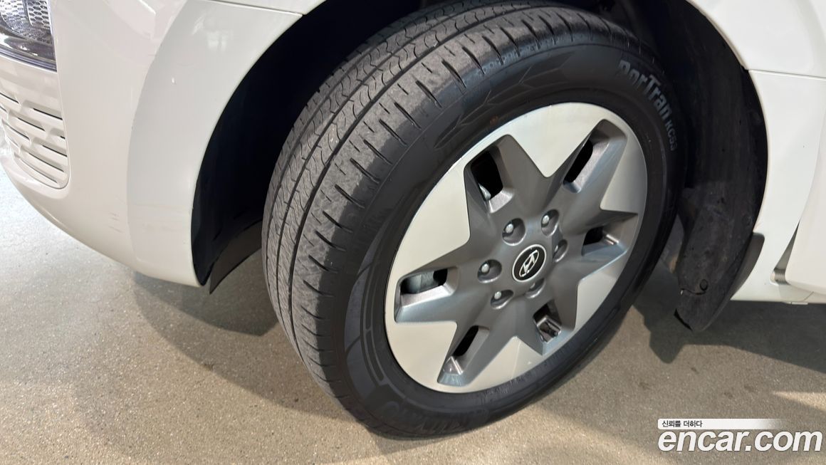 Hyundai Staria 2023