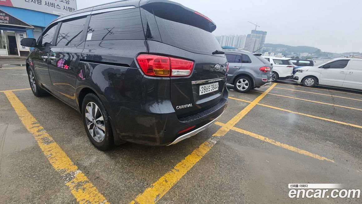 Kia Canival 2016