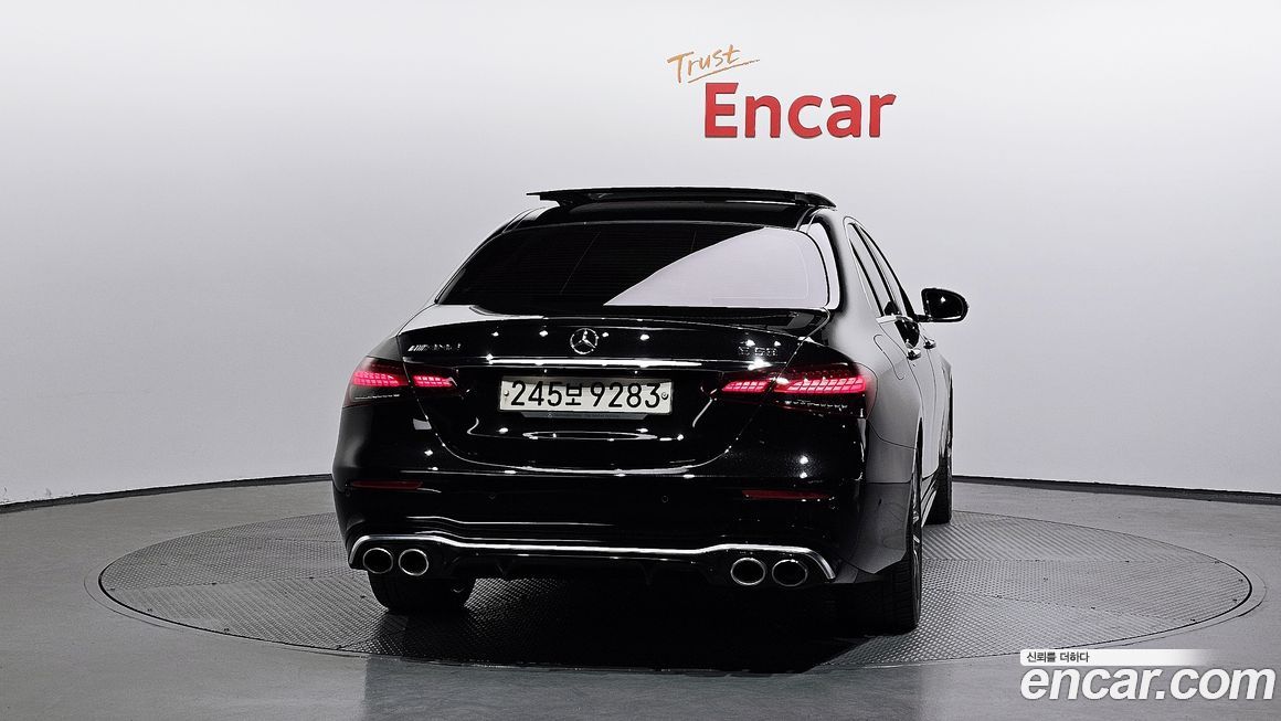 Mercedes-Benz E-Class 2021