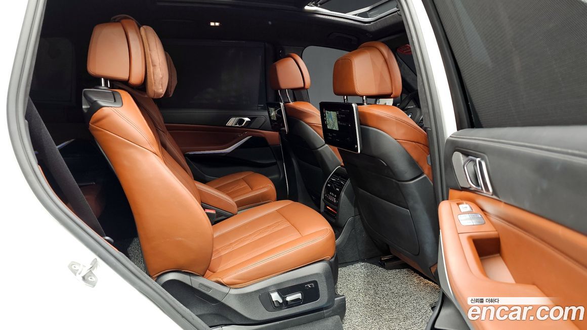 BMW X7 2022