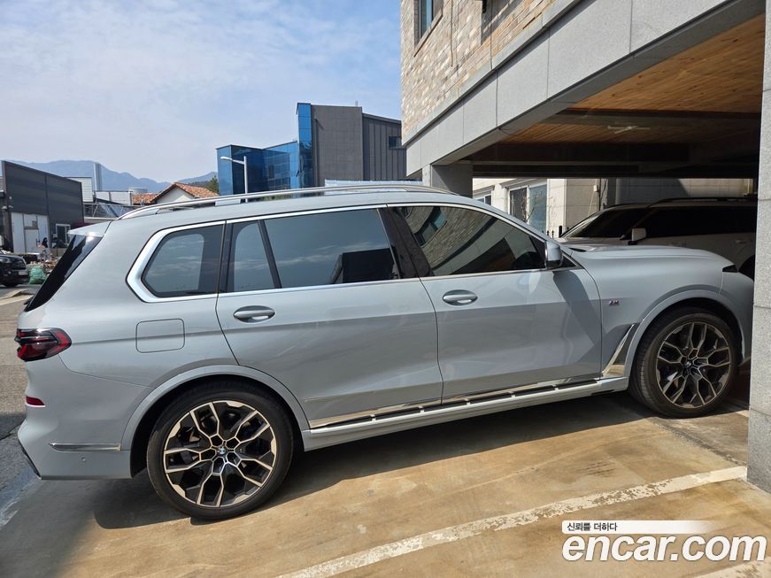 BMW X7 2024