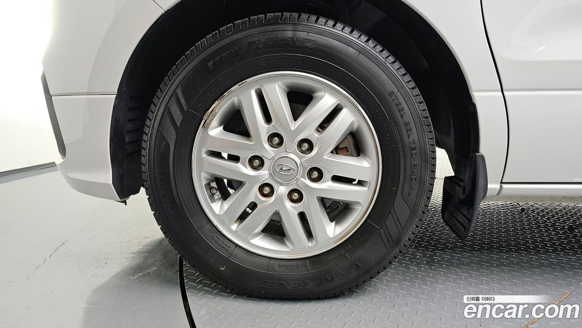 Hyundai Starex 2021
