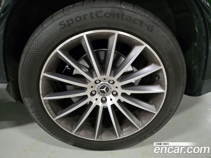 Mercedes-Benz GLE-Class 2023