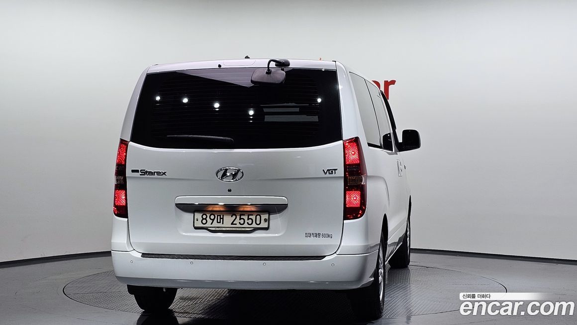 Hyundai Starex 2021