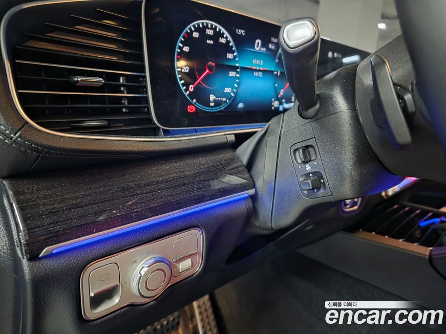 Mercedes-Benz GLE-Class 2023