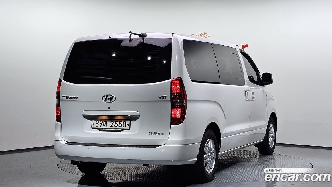 Hyundai Starex 2021