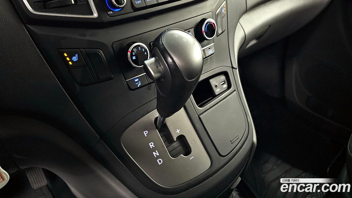 Hyundai Starex 2021