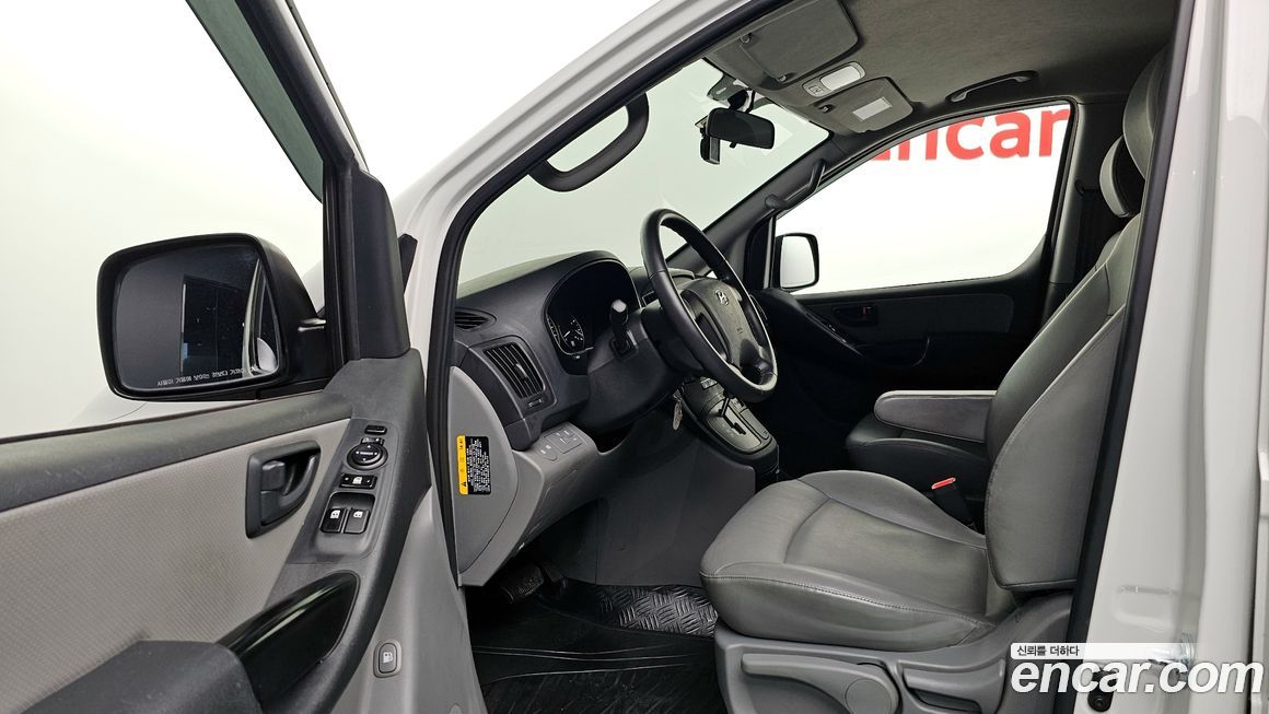 Hyundai Starex 2021