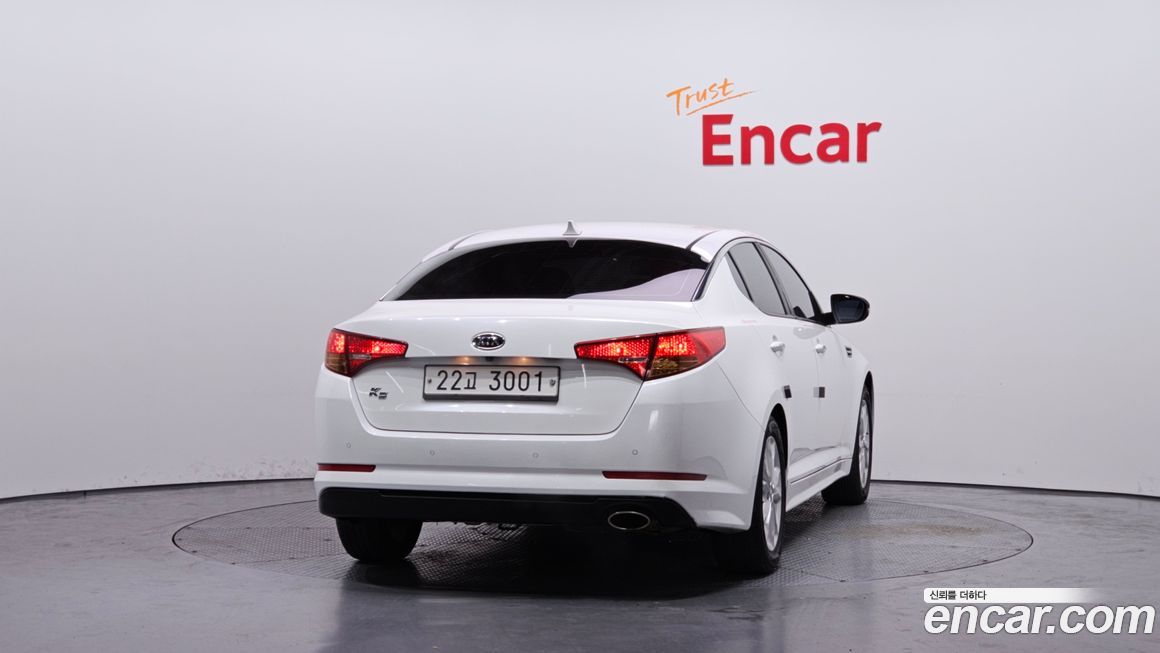 Kia K5 2011