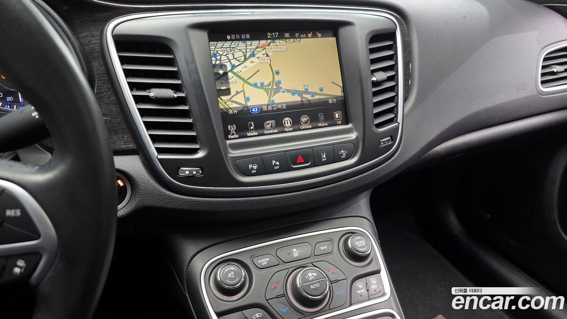 Chrysler 200 2015