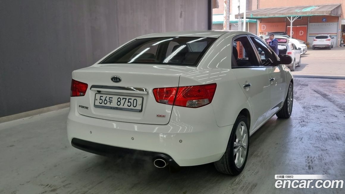 Kia Porte 2011