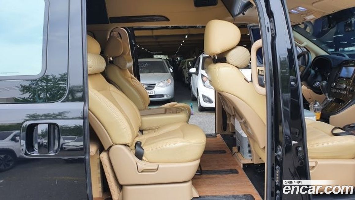Hyundai Starex 2013