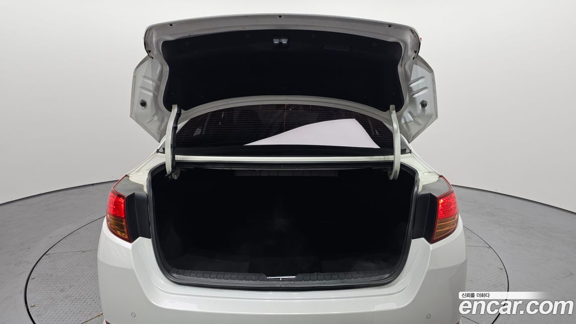 Kia K5 2011