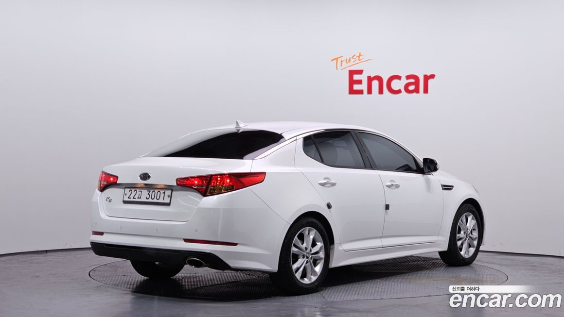 Kia K5 2011