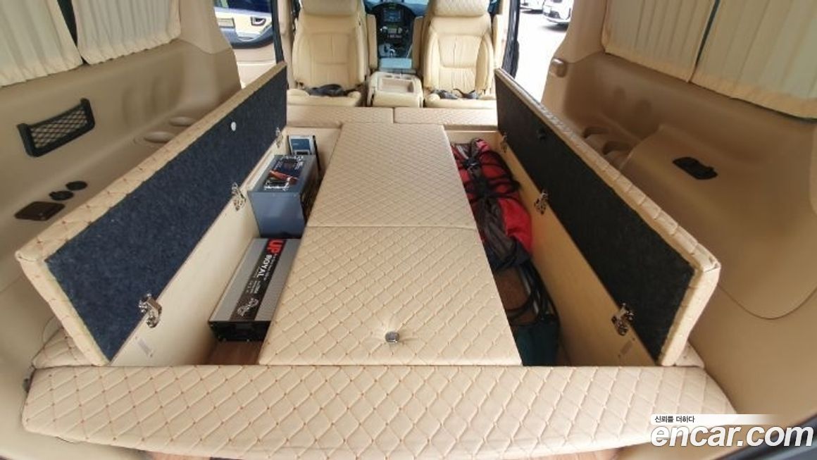 Hyundai Starex 2013
