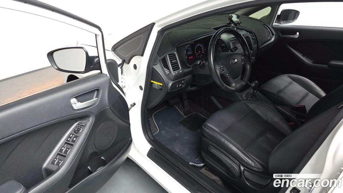 Kia K3 2013
