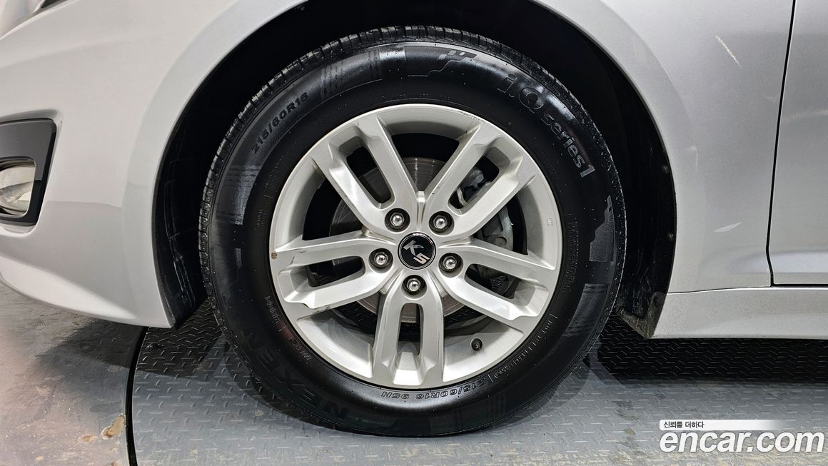Kia K5 2011