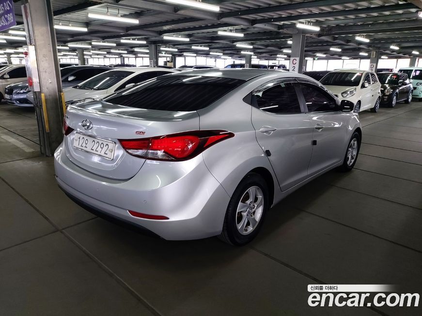 Hyundai AVANTE 2016