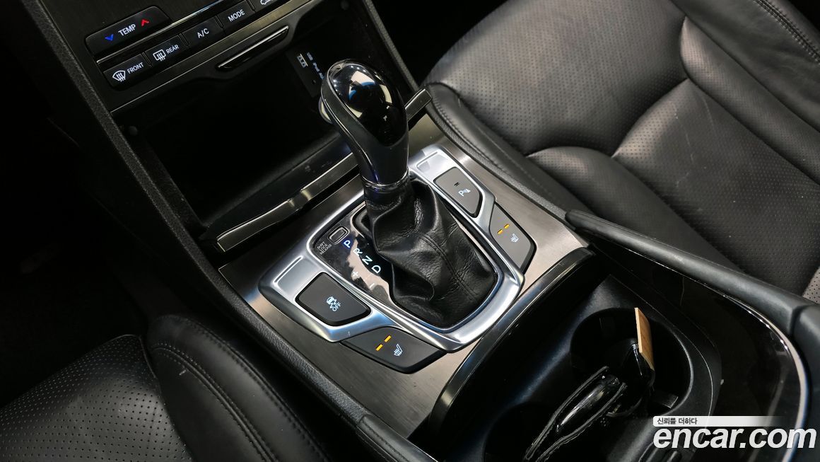 Hyundai Grandeur 2015