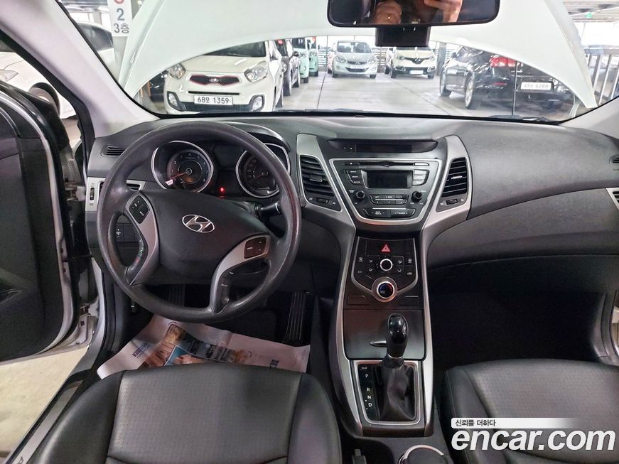 Hyundai AVANTE 2016