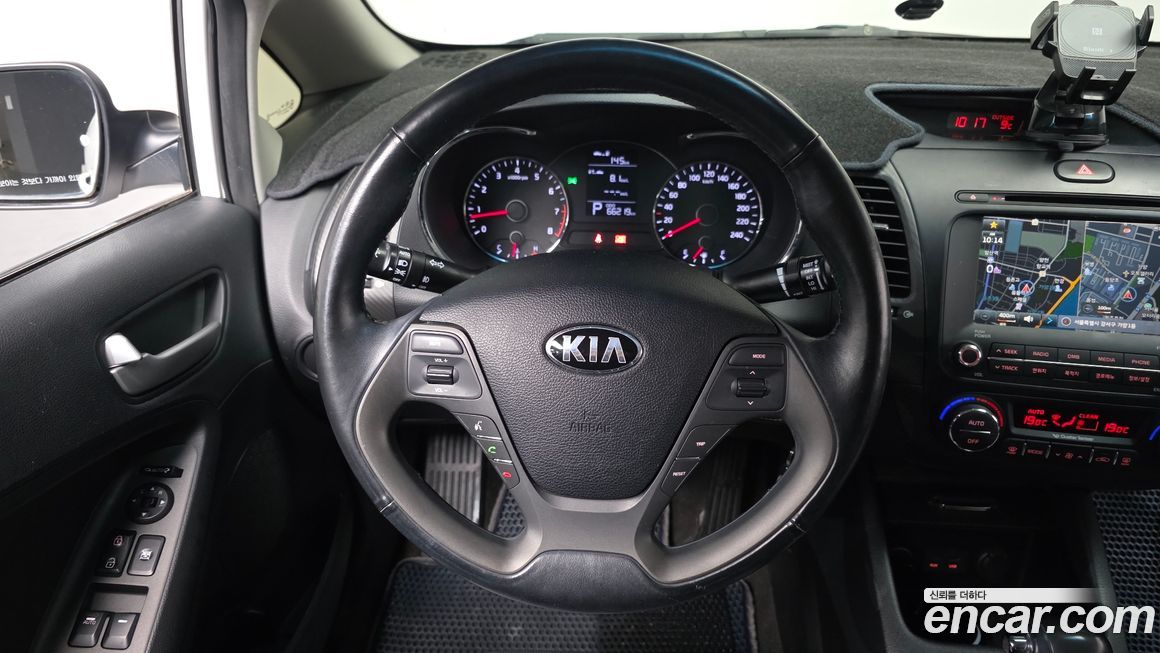 Kia K3 2013