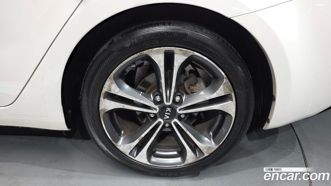 Kia K3 2013