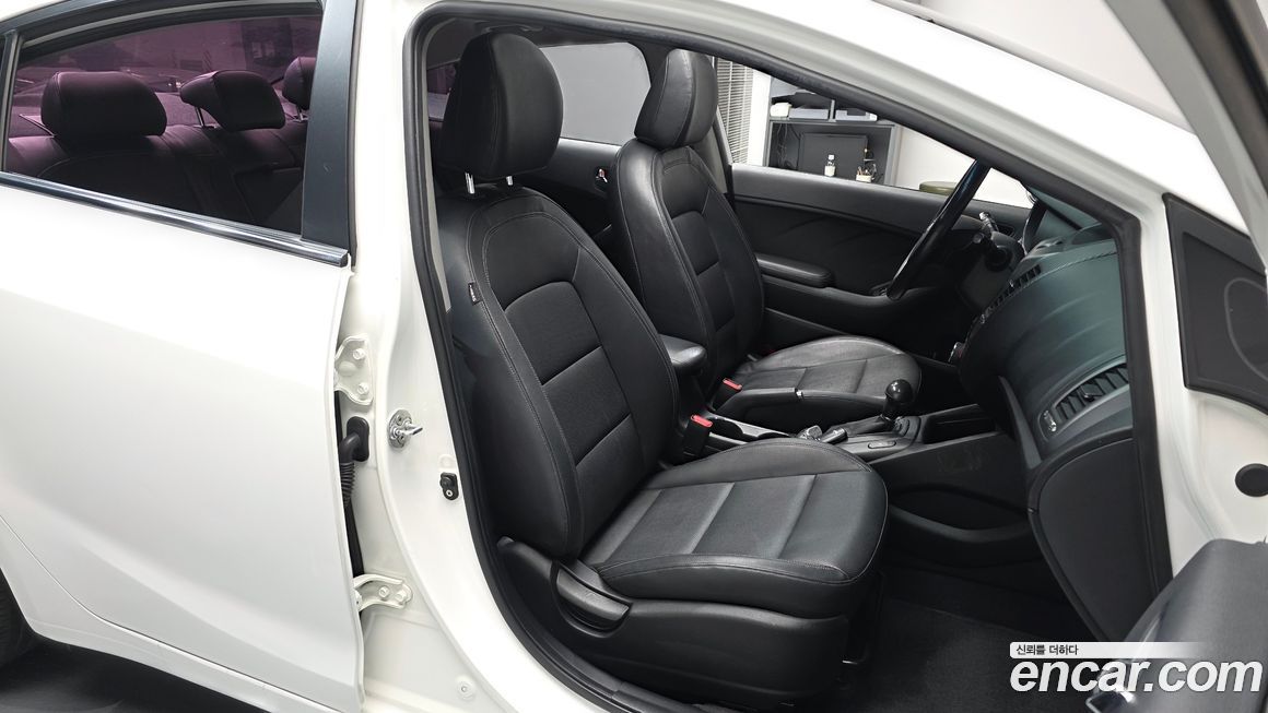 Kia K3 2013
