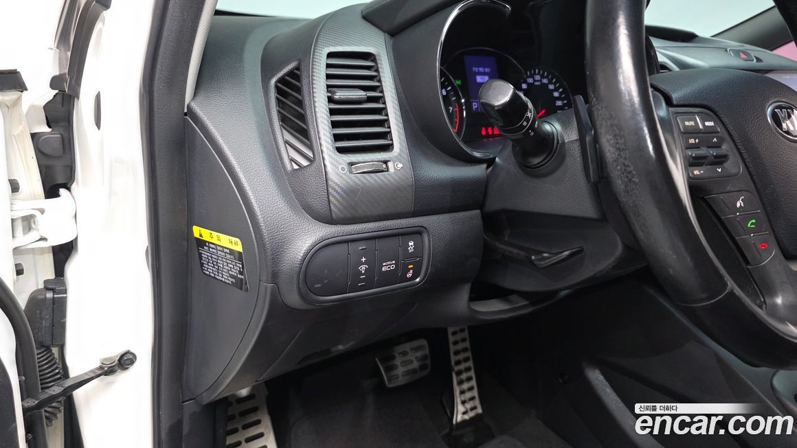 Kia K3 2013