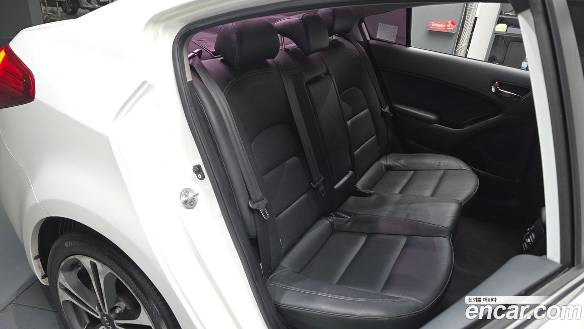 Kia K3 2013