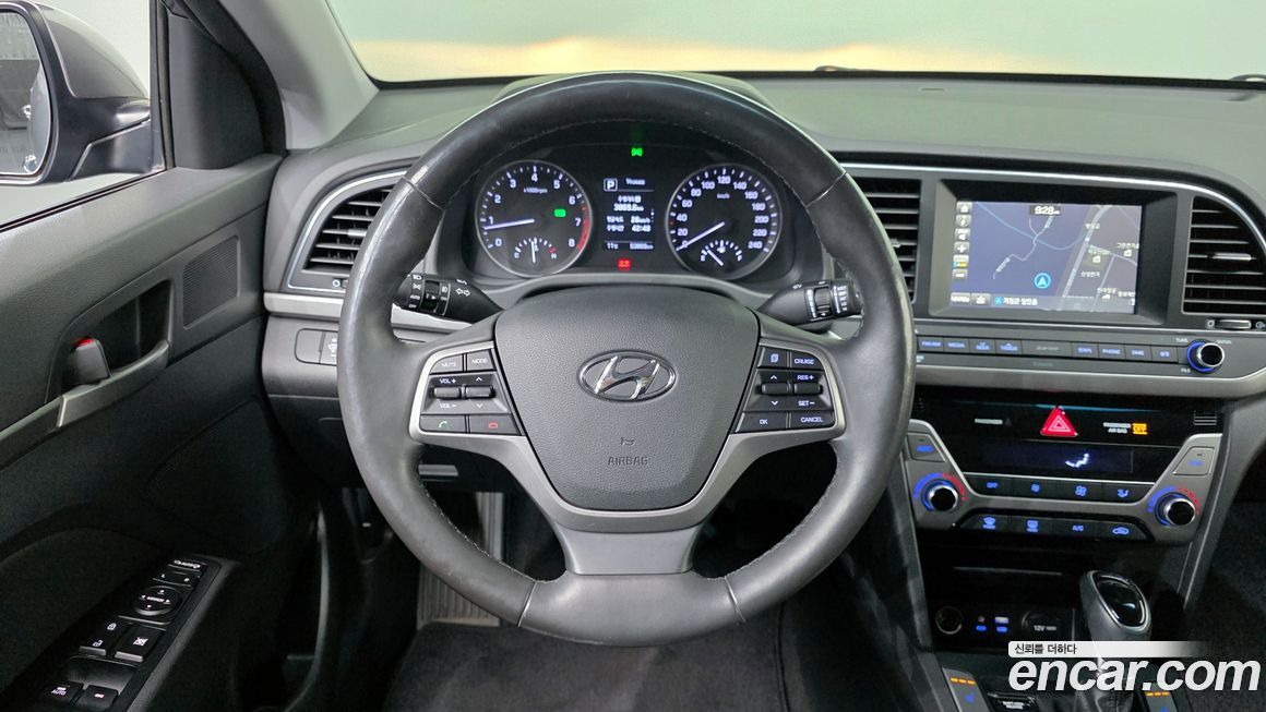 Hyundai AVANTE 2016
