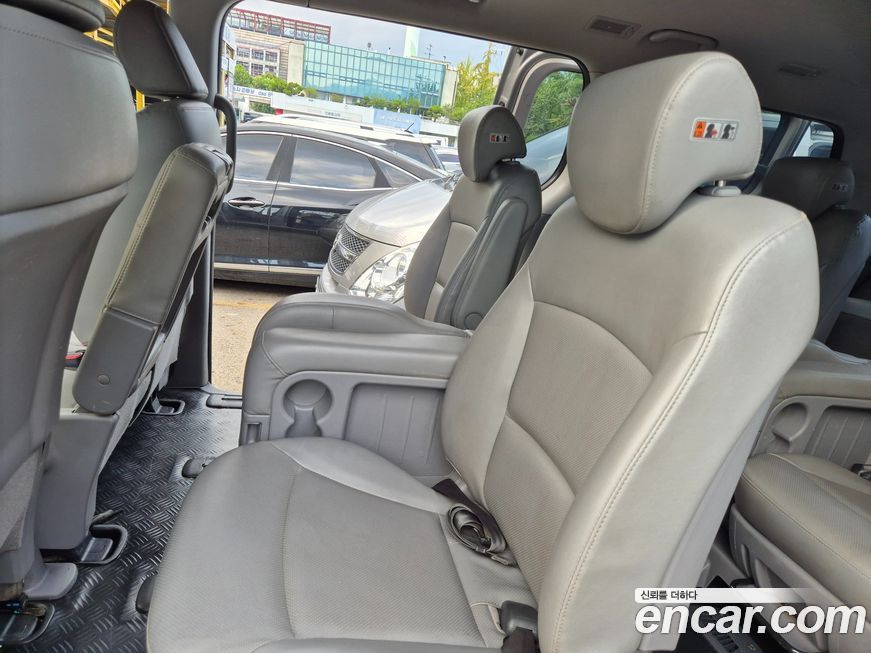 Hyundai Starex 2016