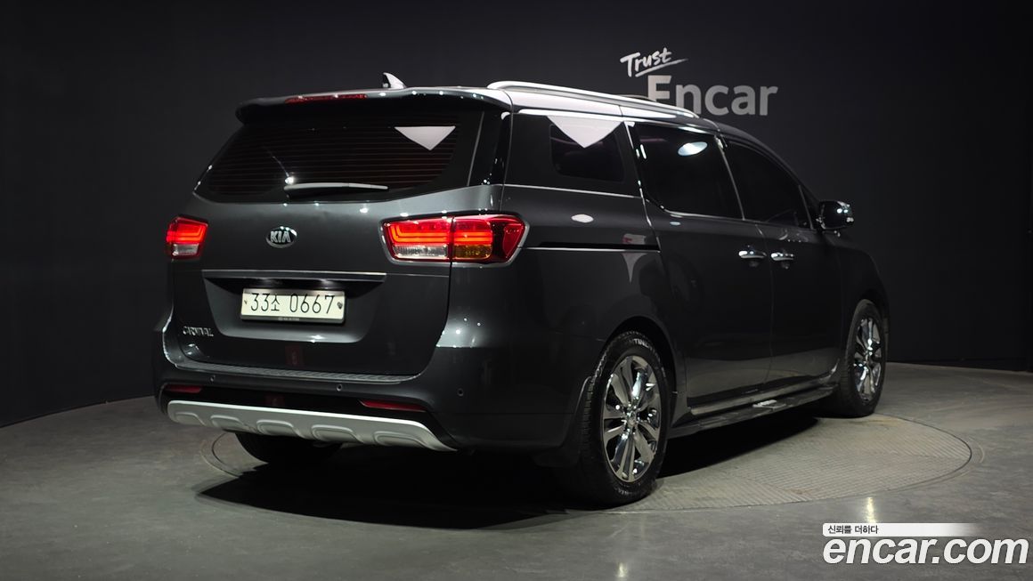 Kia Canival 2016