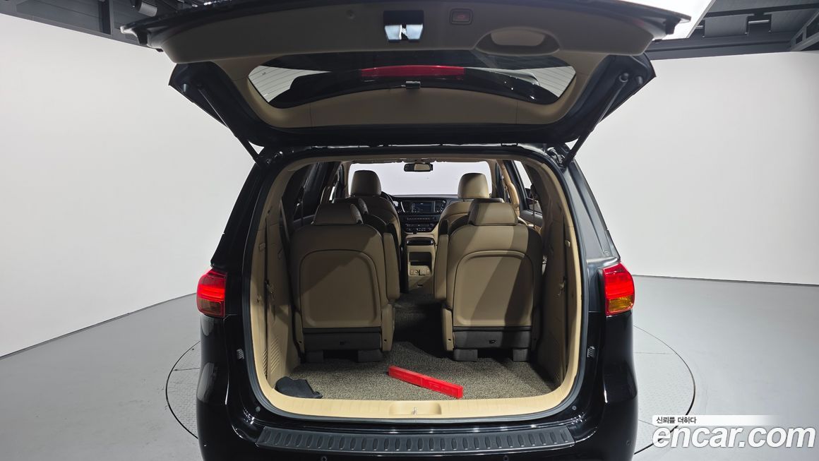 Kia Canival 2017