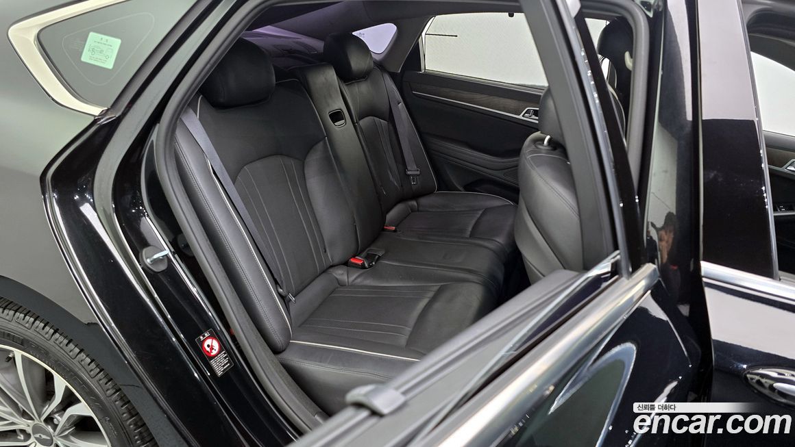 Hyundai Genesis 2015