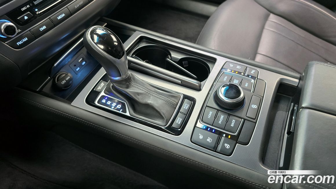 Hyundai Genesis 2015