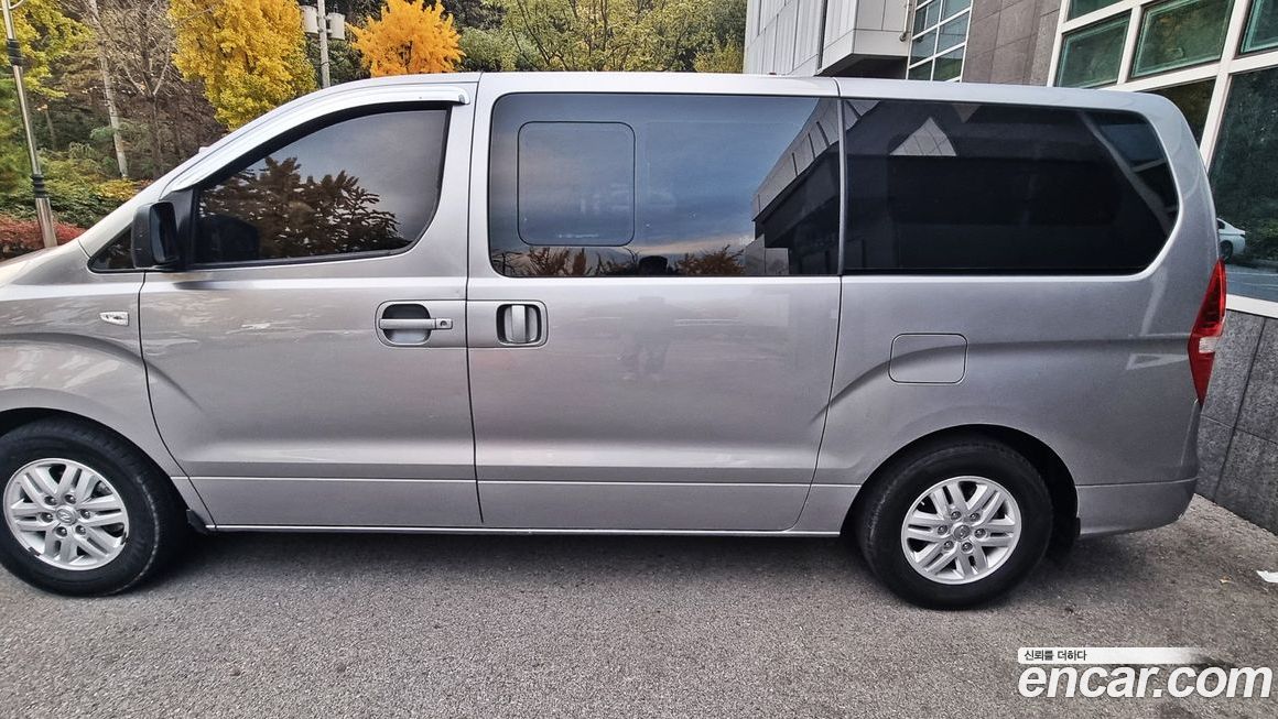 Hyundai Starex 2019