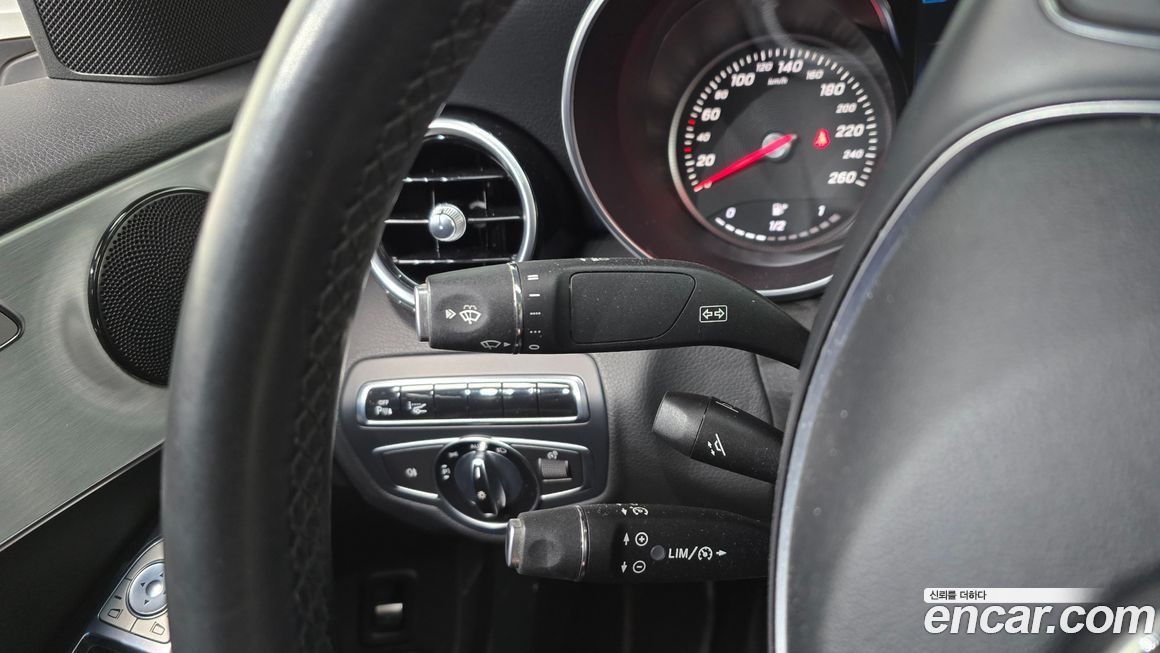Mercedes-Benz C-Class 2016