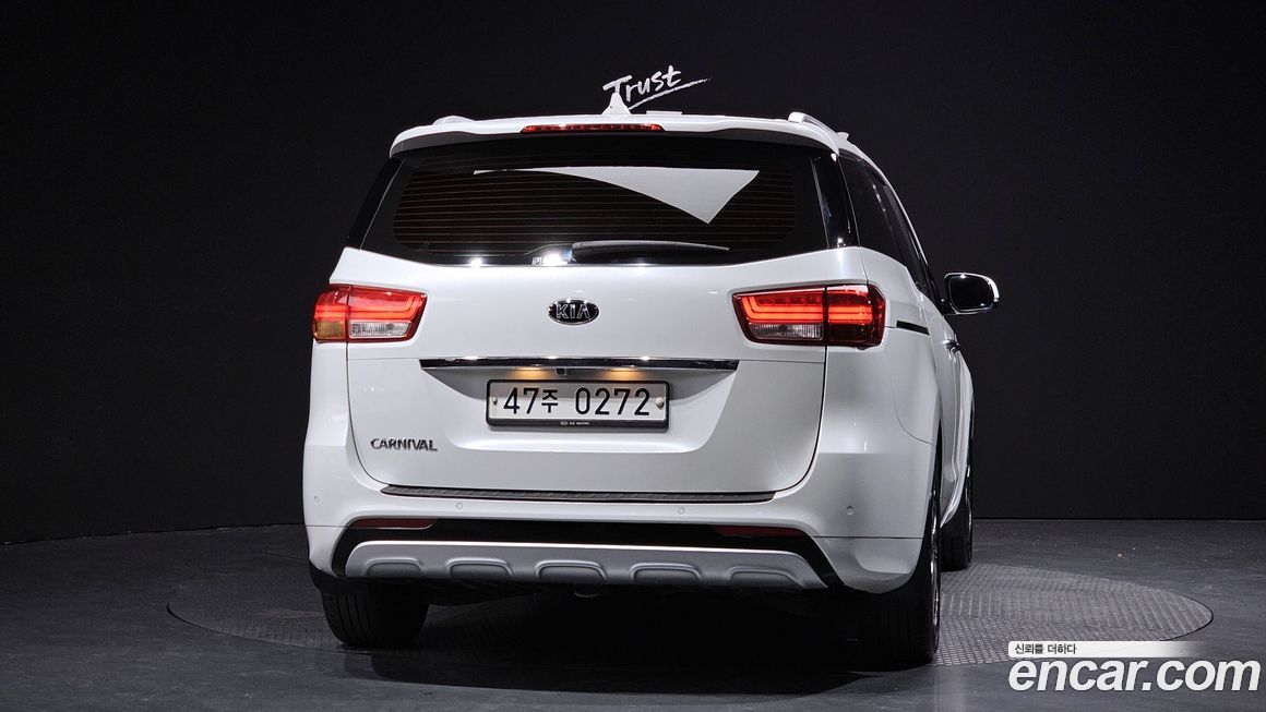 Kia Canival 2016