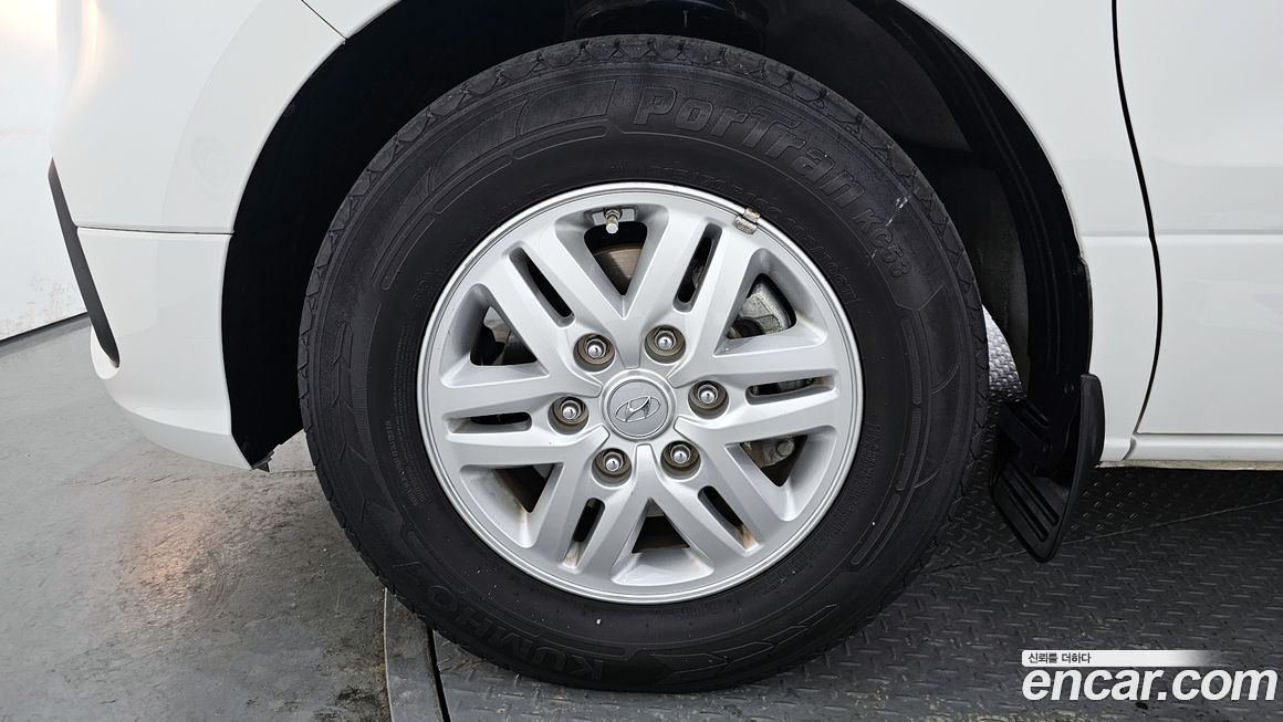 Hyundai Starex 2019