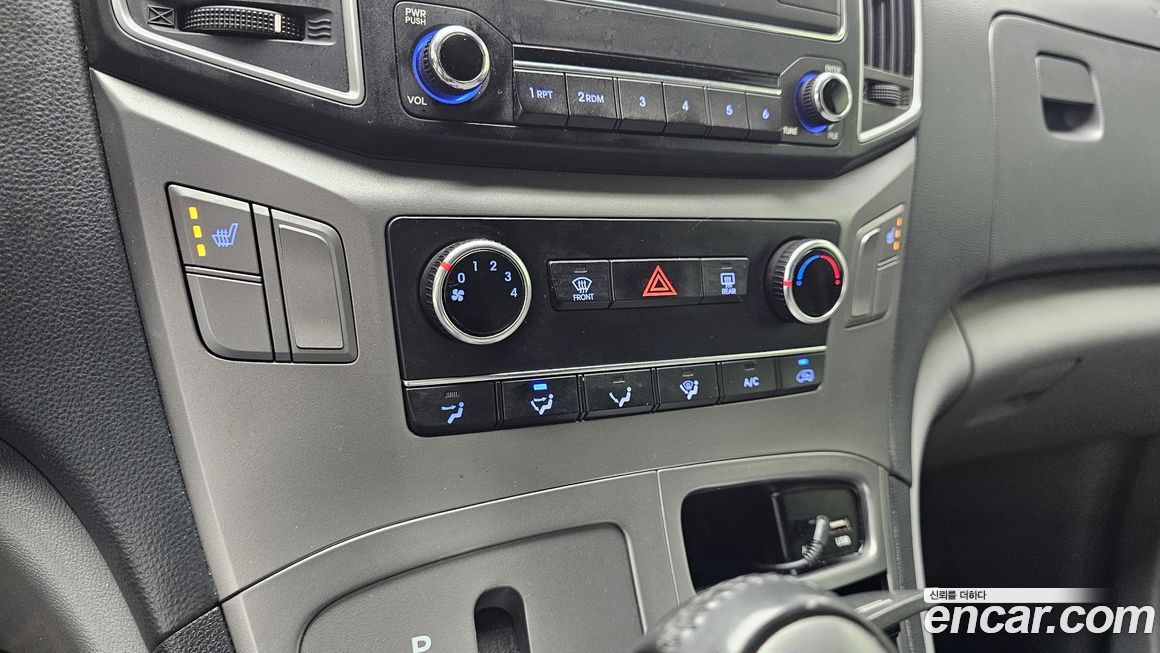 Hyundai Starex 2021