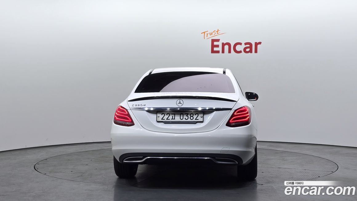 Mercedes-Benz C-Class 2016