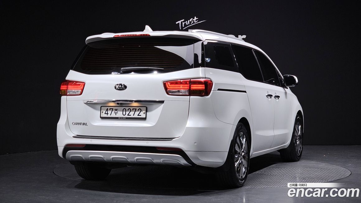 Kia Canival 2016