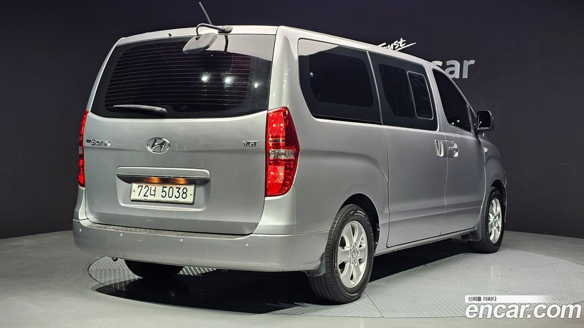 Hyundai Starex 2019