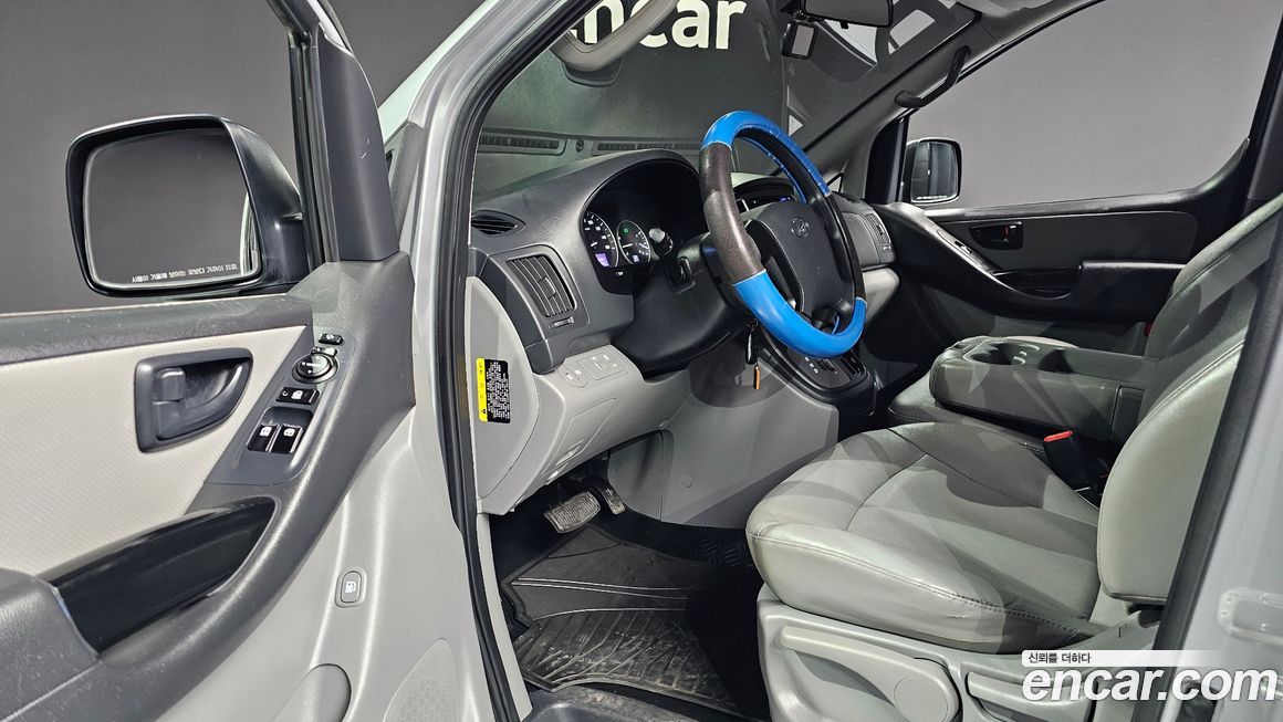 Hyundai Starex 2019